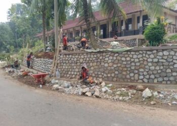 Pihak Pelaksana Klarifikasi Pemberitaan Proyek TPT di Darangdan