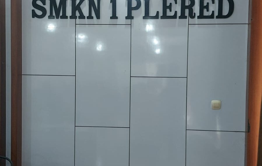 Kepala SMKN 1 Plered Bantah Dugaan Pungutan, Tegaskan Semua Program Berdasarkan Kesepakatan Orang Tua